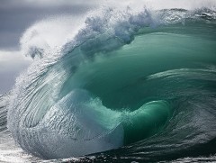 Дэлхийн гадаргуугийн 71 хувийг далай тэнгис бүрхэж байна