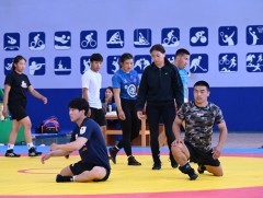 Олимп, Дэлхийн аварга Такүто Отогүро Монголын олимпын багийн бэлтгэлд нэгджээ