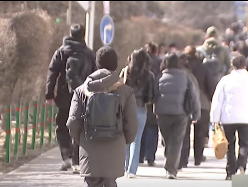 АН-ын бүлэг УИХ-ын гишүүнийг эгүүлэн татах хуулийн төсөлд завсарлага авсан асуудлыг хэлэлцэж байна