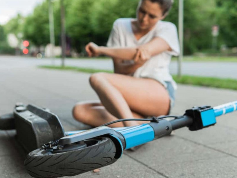 Цахилгаан моторт бичил тээврийн хэрэгслээс үүдэлтэй осол, гэмтлийн тохиолдол эрс нэмэгджээ